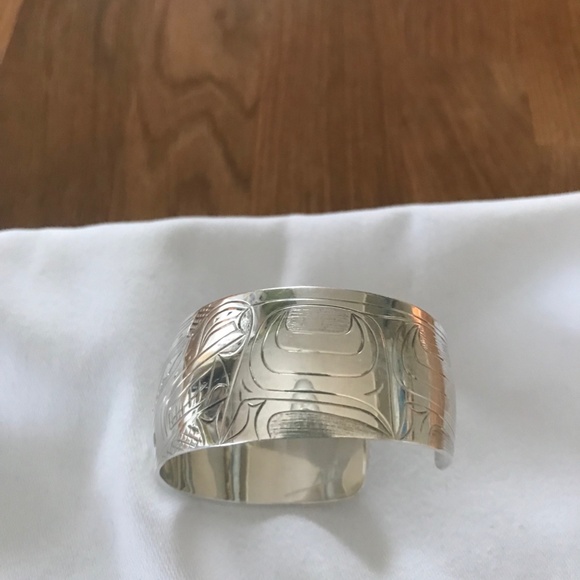 Sterling Silver 1" Cuff Bear Motif  North West Coast First Nations Indigenous - Picture 2 of 6